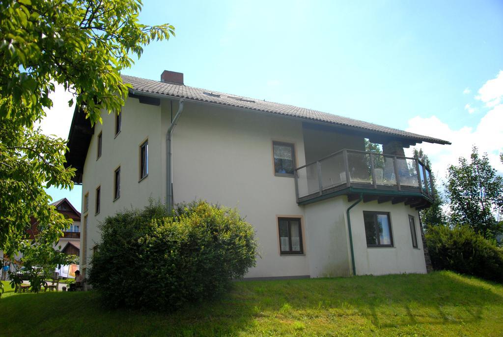 Fruehstueckspension Wiesenhaus Miesenbach  Luaran gambar